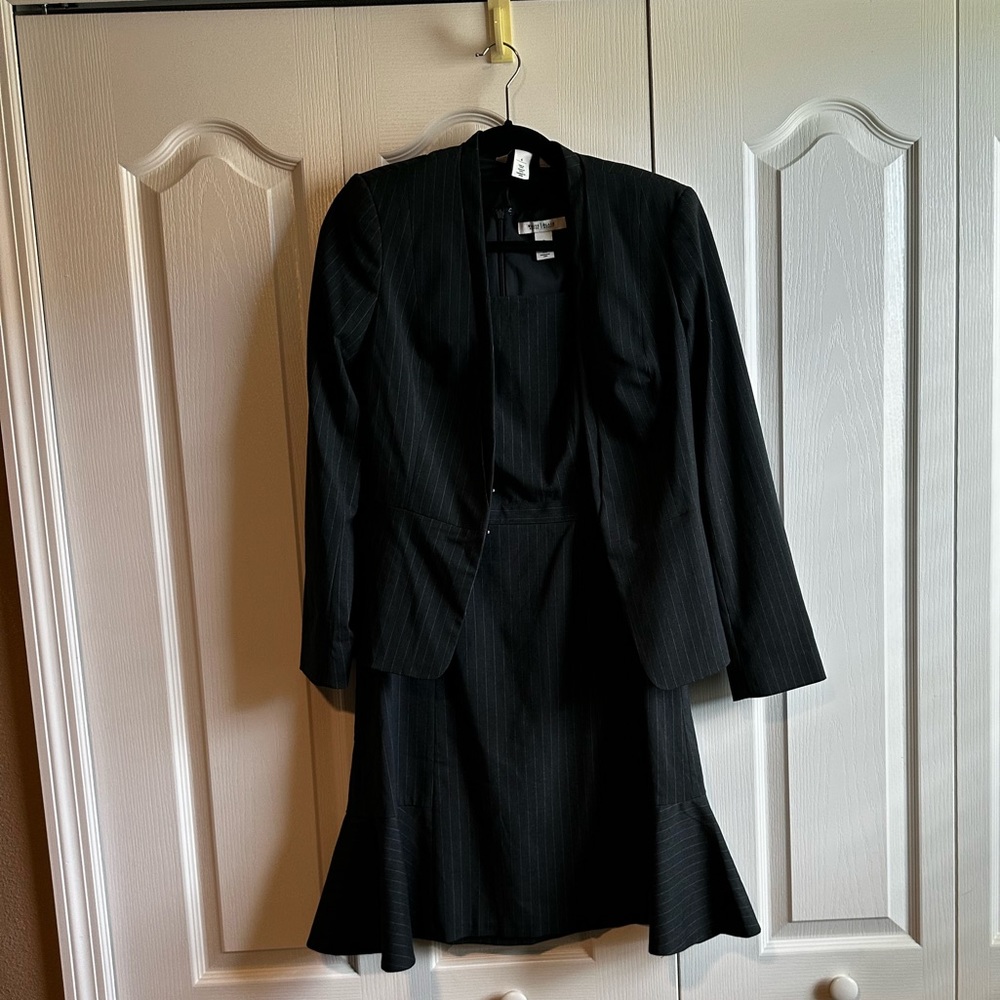 Dark grey pinstripe WHBM dress suit set - excellent condition